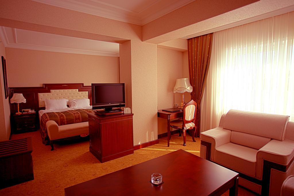 Latanya Palm & Spa Airport Antalya Extérieur photo